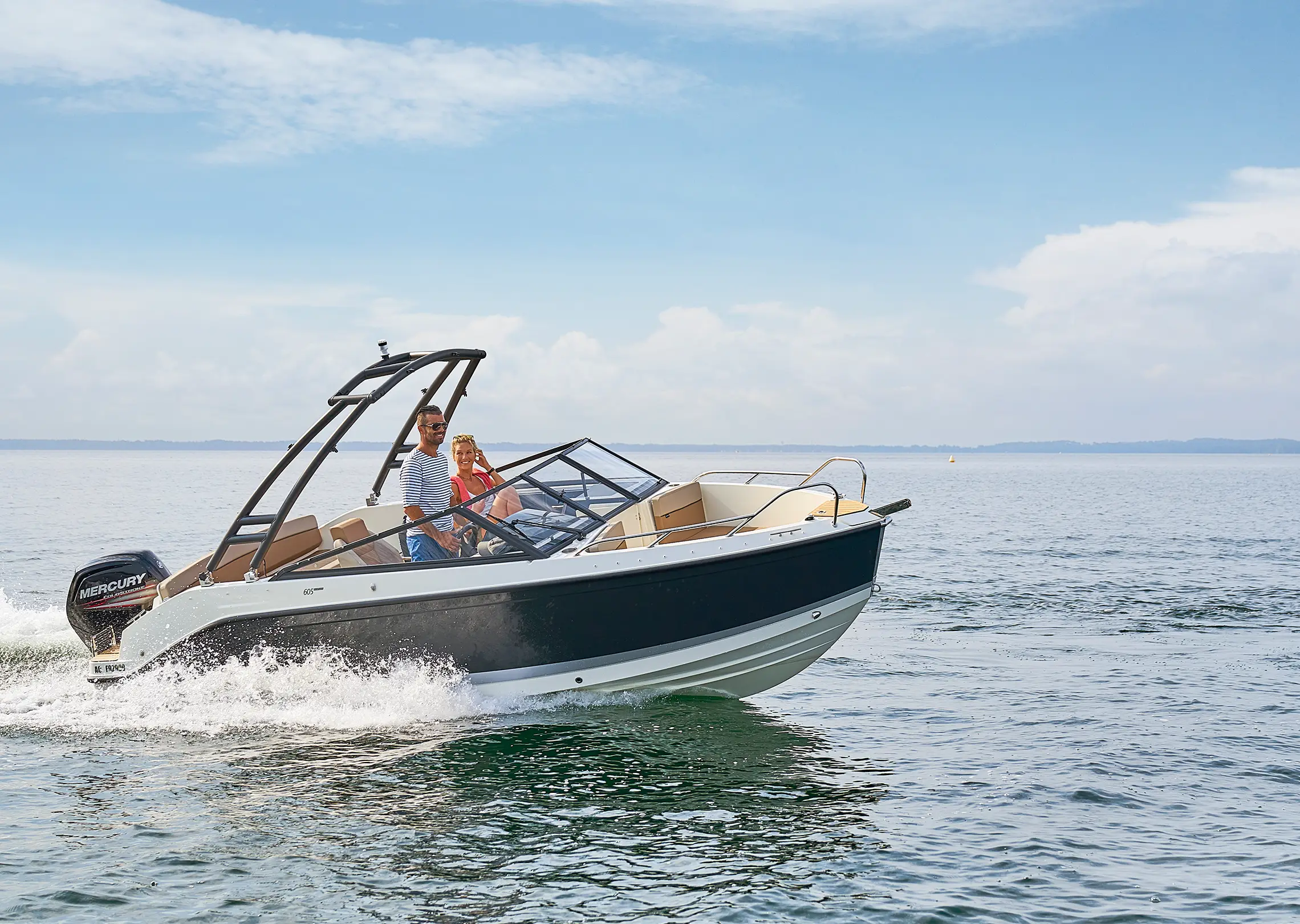 Fondo Cabecera Marvin Yachts Santa Pola