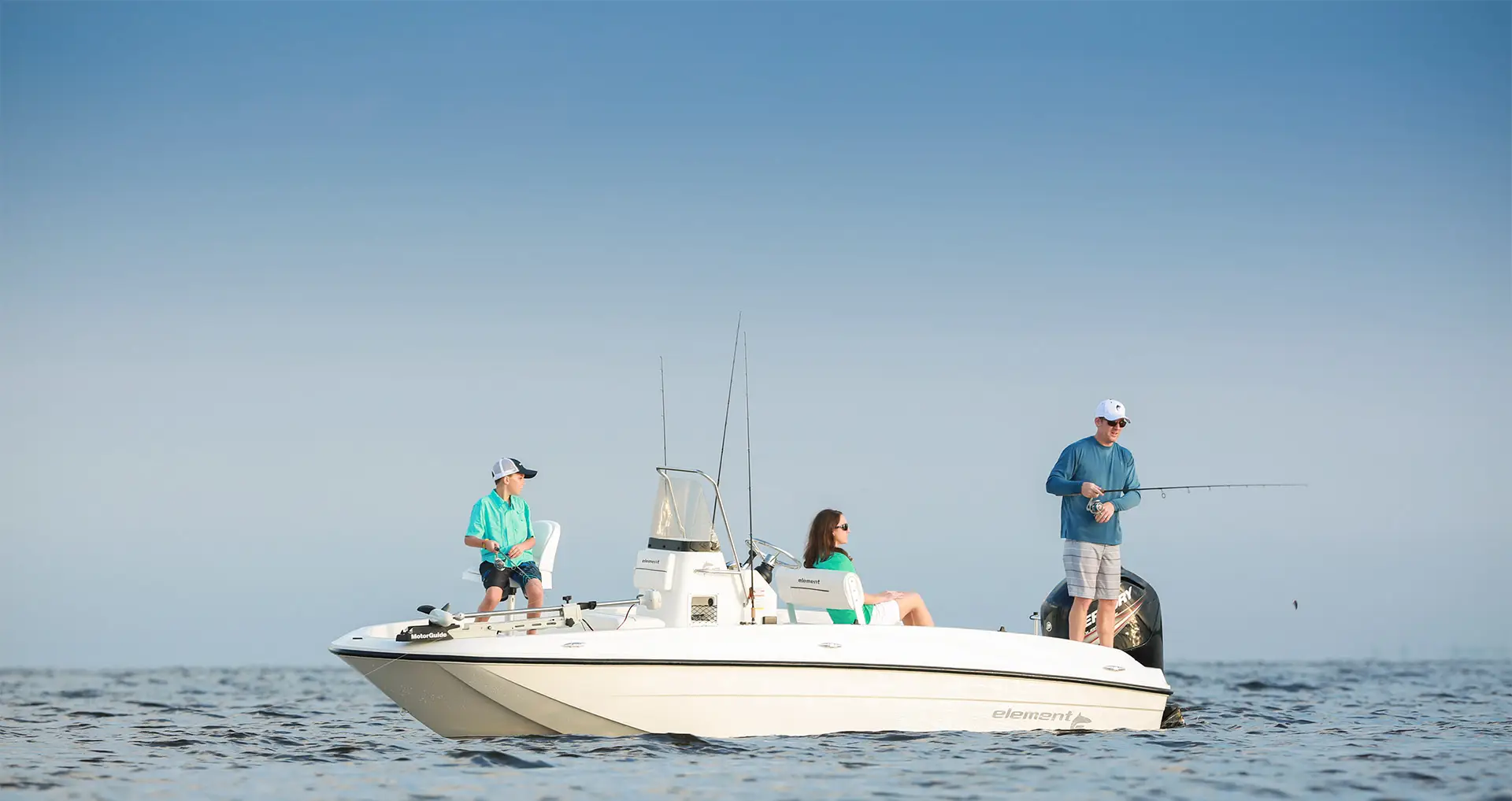 Fondo Lancha Bayliner F18 Navegando Marvin Yachts Santa Pola
