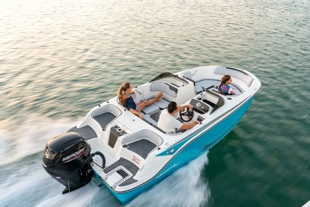 Bayliner M17 Marvin Yachts Santa Pola