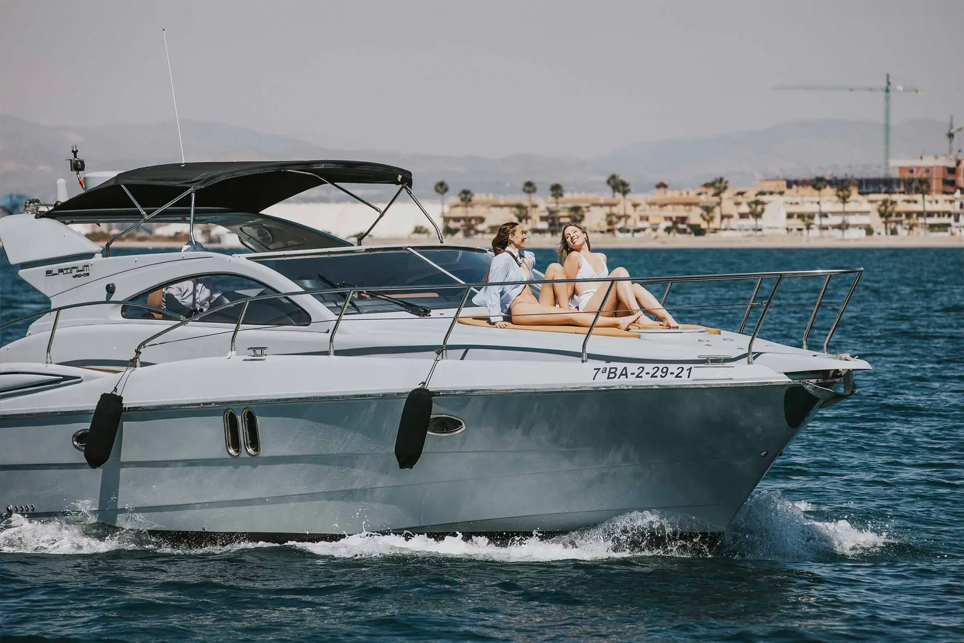 Alquilar barco en Santa Pola Marvin Yachts