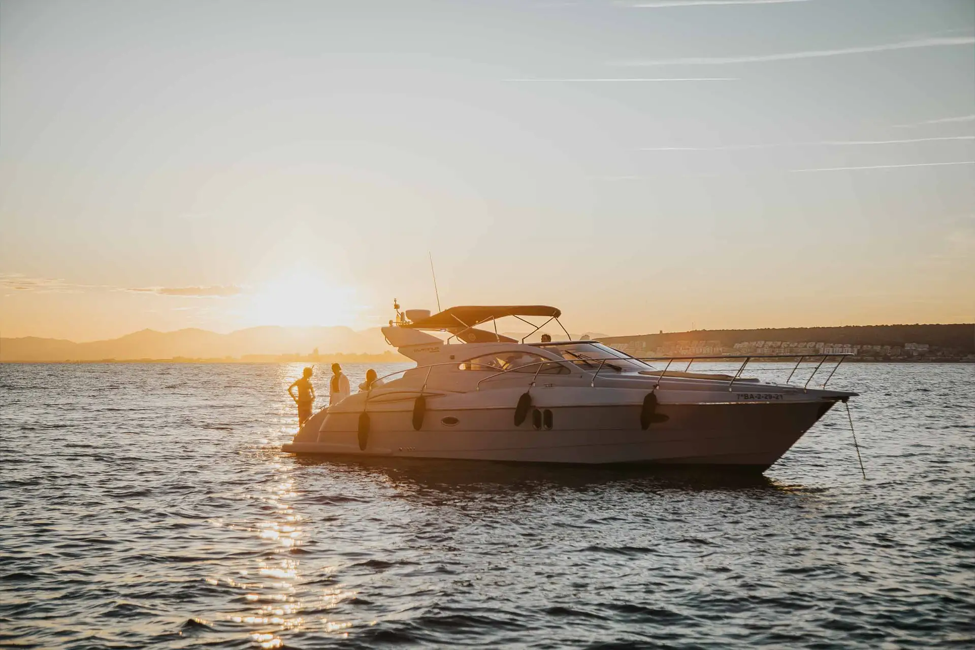 Alquilar barco en Santa Pola Marvin Yachts