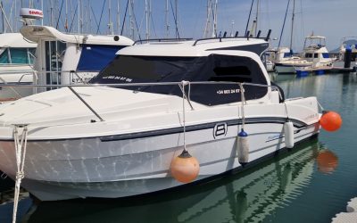 Beneteau Antares 8 OB Fishing